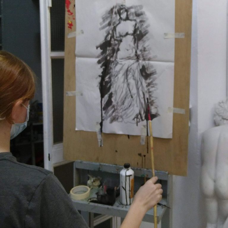 Dibujando la figura humana con tinta